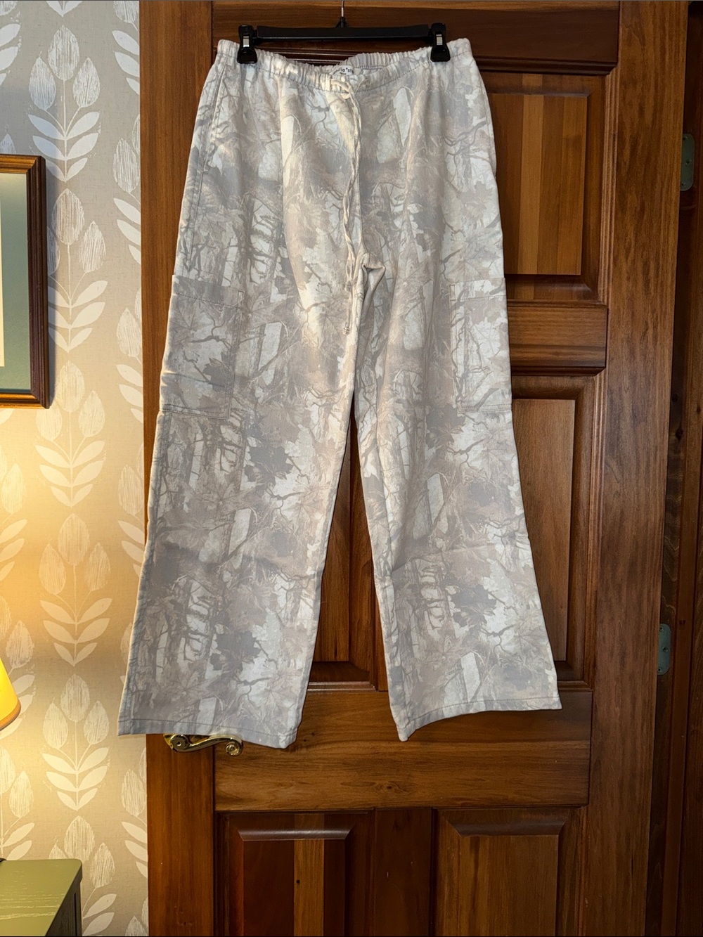 Vanilla Star Neutral Marble-Print Drawstring Lounge Pants